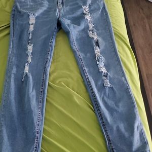 Rip jeans 2x /16 plus size